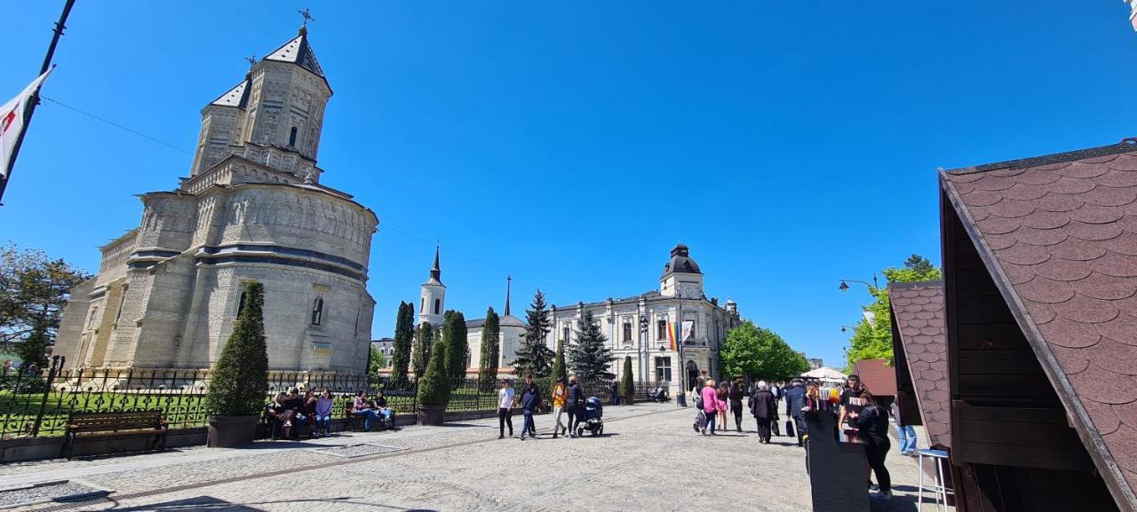 Genesis - Iasi City Center Eksteriør billede